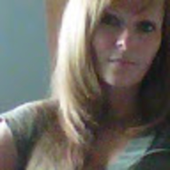 Meet your Posher, Michelle - Picture 1 of 1